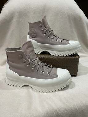Converse Chuck Taylor All Star Lugged Winter 2.0 Counter Climate Boots in Hummus